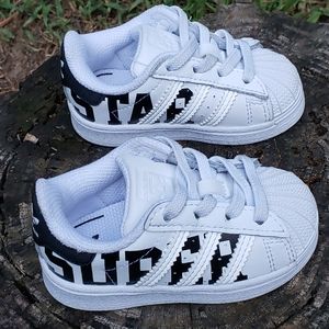 Adidas Superstar XXL Print Sneakers Toddlers Size 4. Like New Condition!